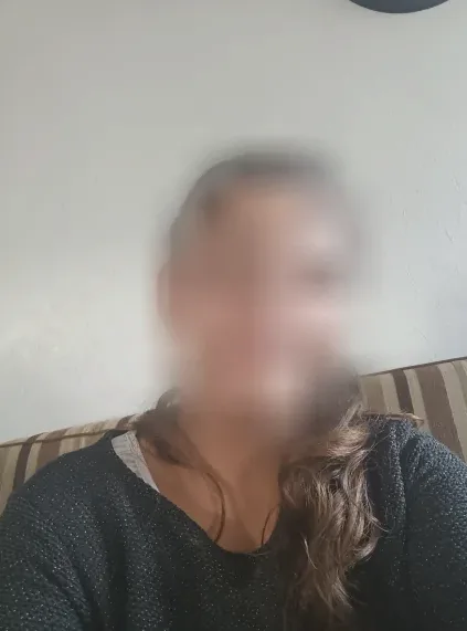 Christina, 25