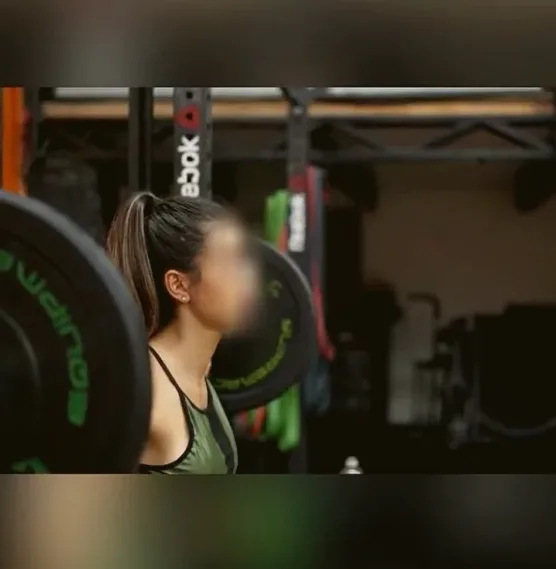 Clara, 31