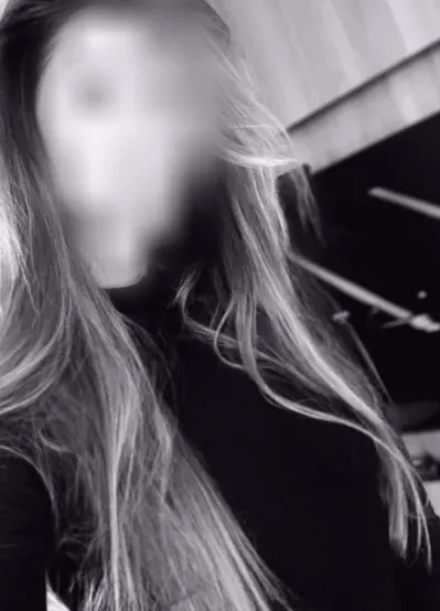 Clara, 35