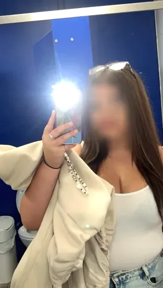 Isabella, 18