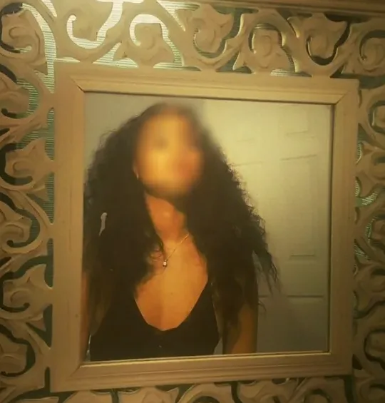 Jasmin, 30