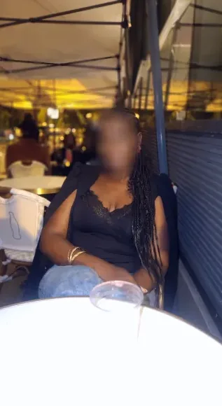 Zeynep, 34